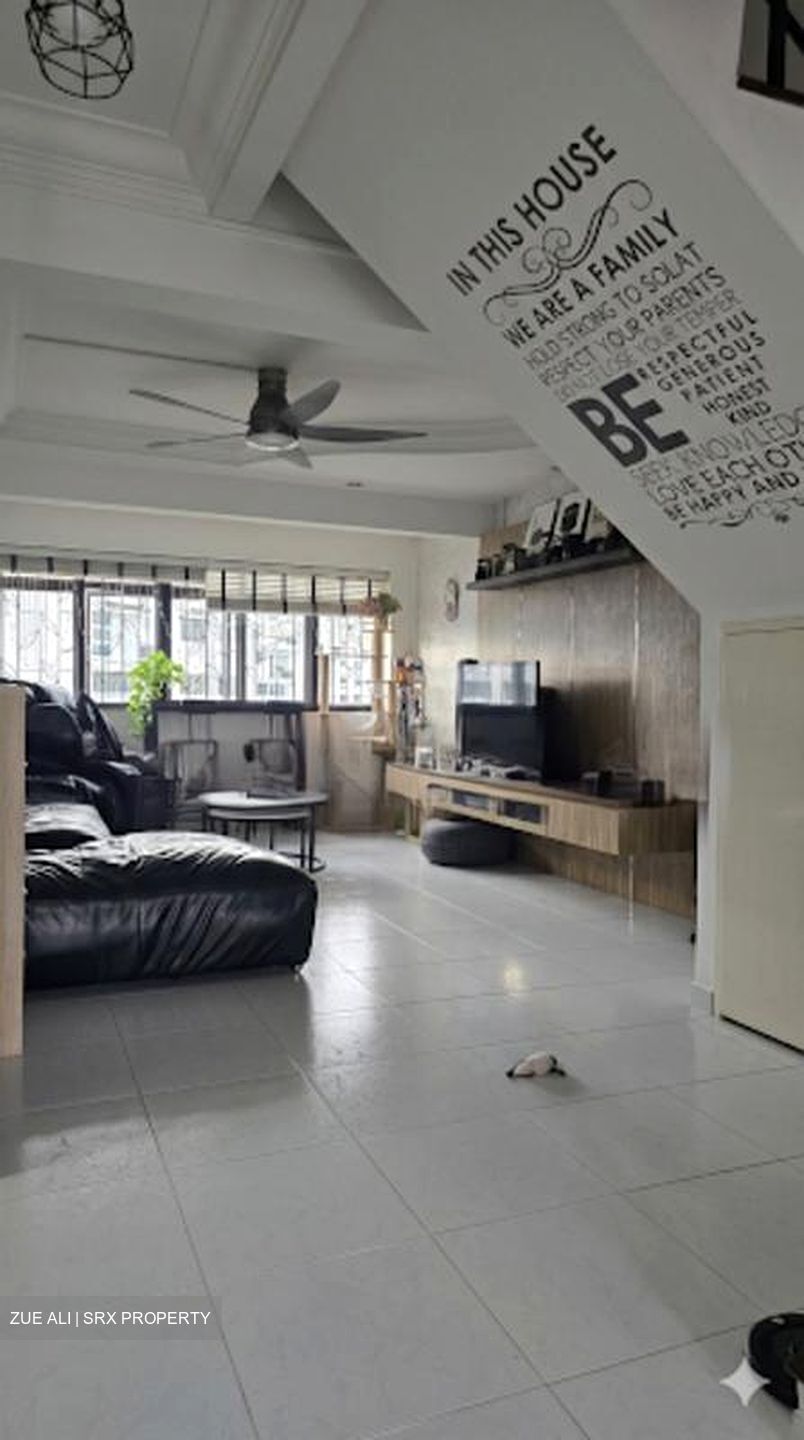 Blk 658 Woodlands Ring Road (Woodlands), HDB Executive #538087341